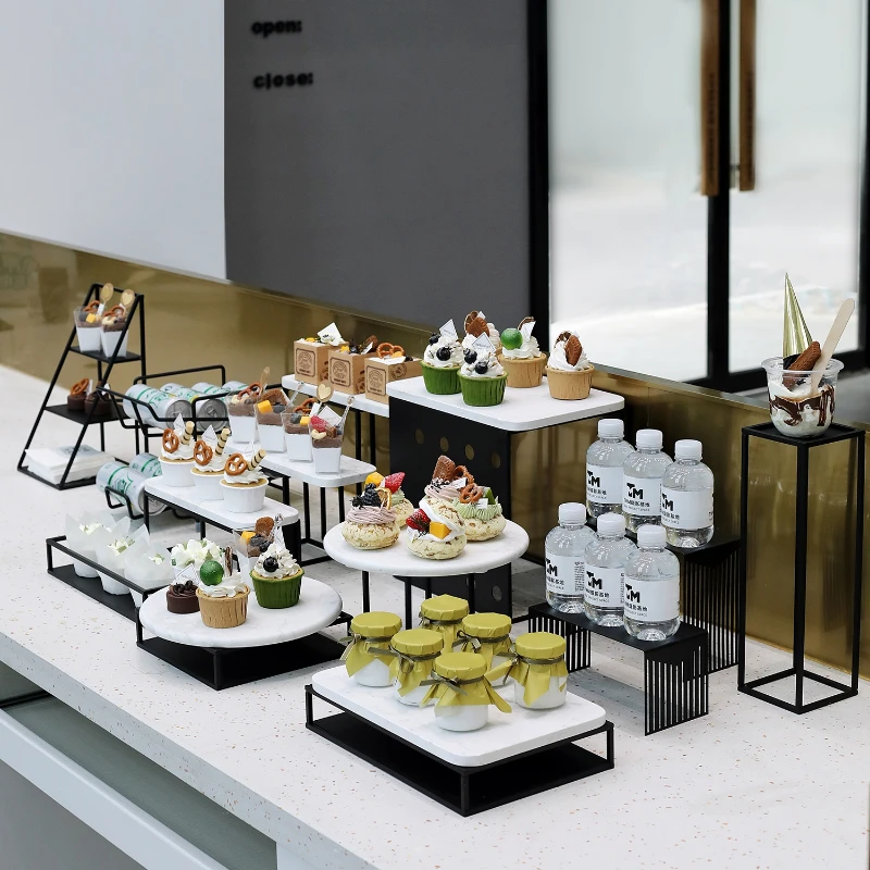 

Donuts Pastry Cake Stand Candy Bar Macarons Chocolate Dessert Stand Metal Decor Plateau Presentation Buffetbaking Accessories