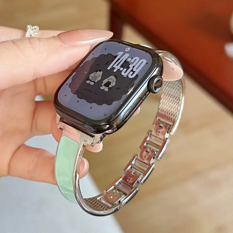 Elegant Metal Strap Bracelet