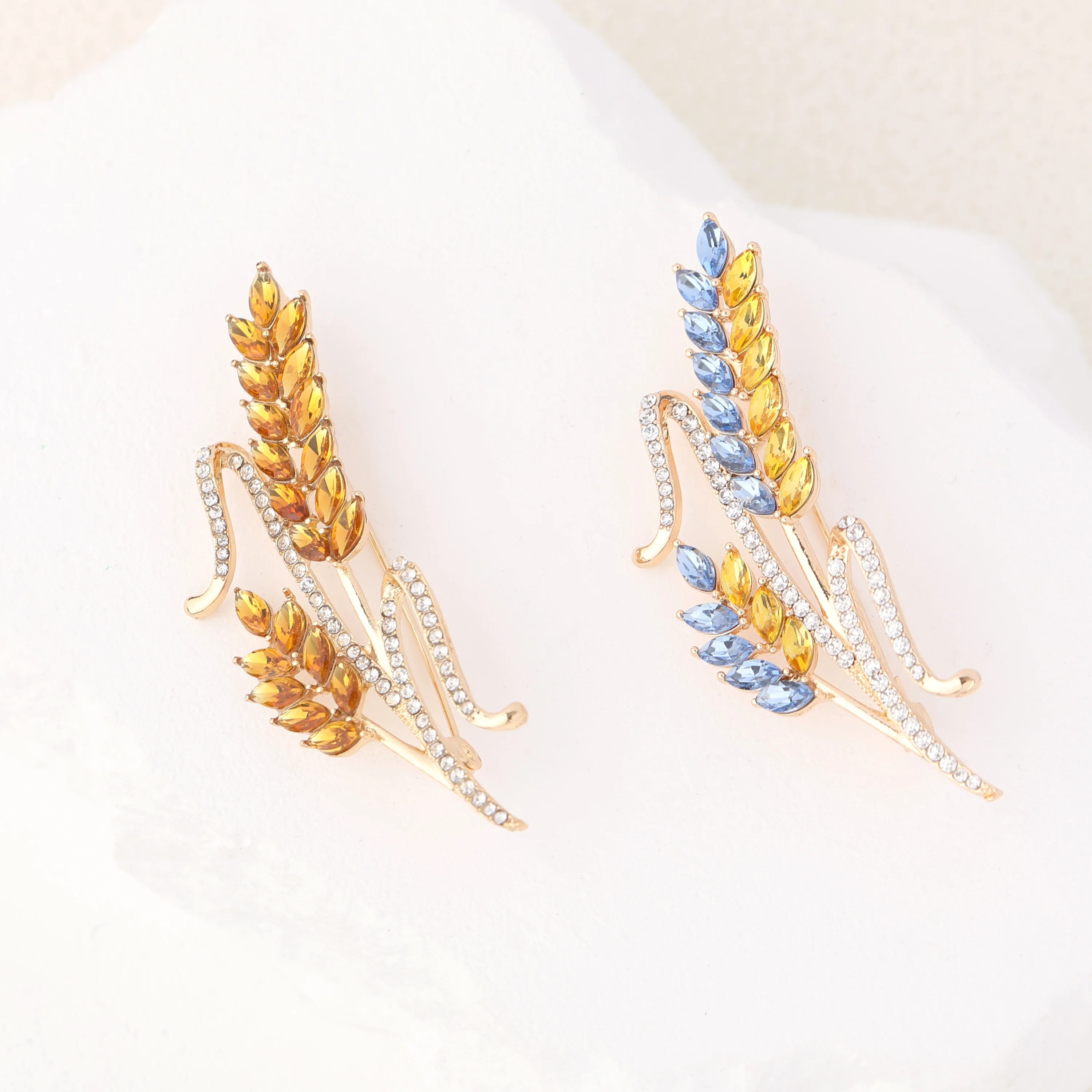 Luxury Jewelry For Wholesale Українська жіноча брошка Wheat Brooch Badge Sparkling Rhinestone Lapel Pin For Group Gift