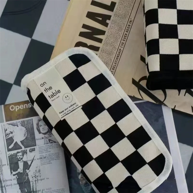 

Creative Large Capacity Pencil Case Checkerboard Lattice Pencil Bag Stationery Student Canvas Estuche Multifuncional Lapices