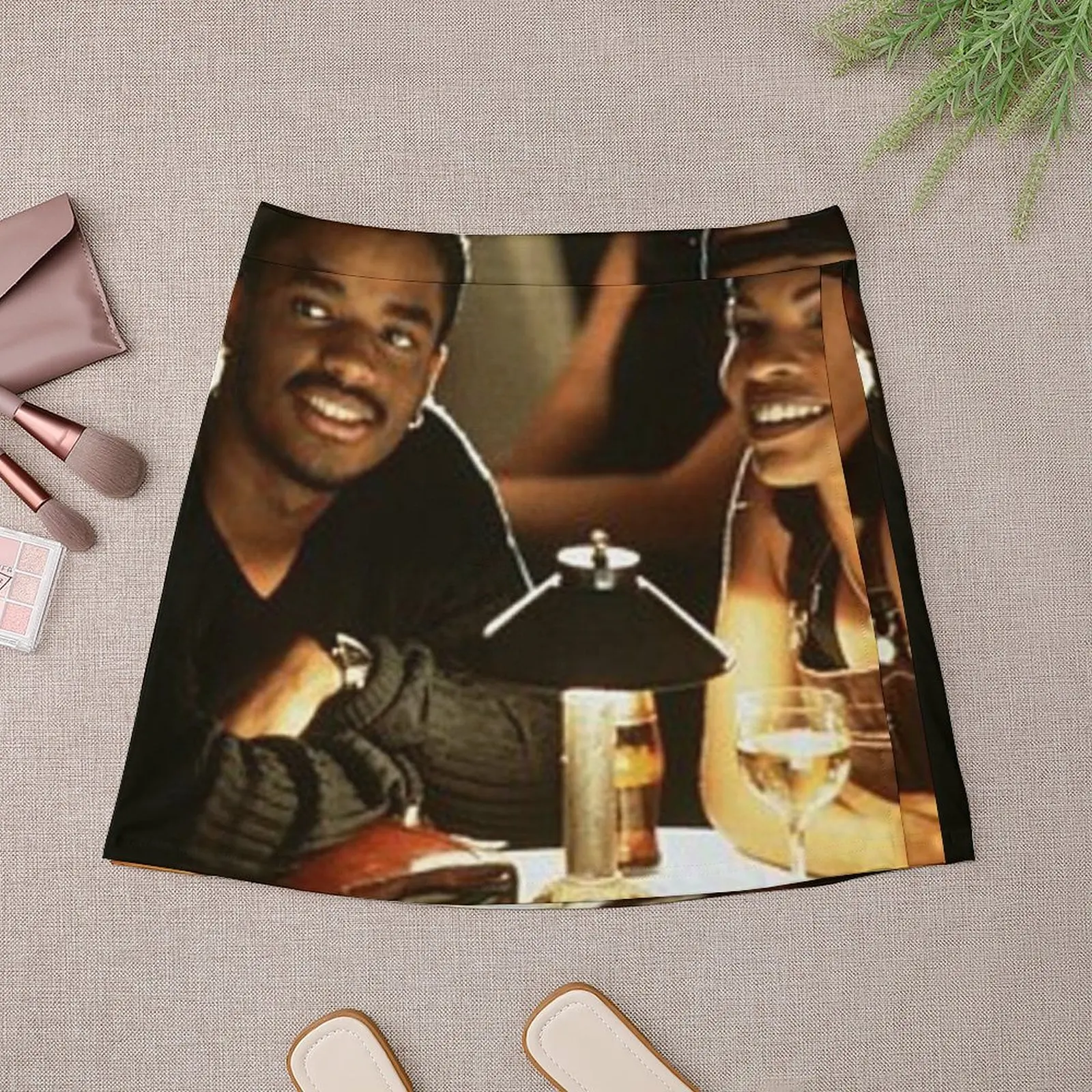 Рисунок 3 - Женский комплект из мини-юбки LOVE JONES