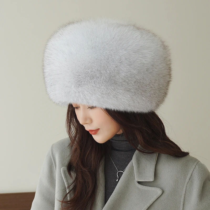 

2023 Russian Style Female Round Cap Fashion Real Fur Hats Natural Fox Fur Women Winter Warm Bomber Hat Fluffy Popular Beanies