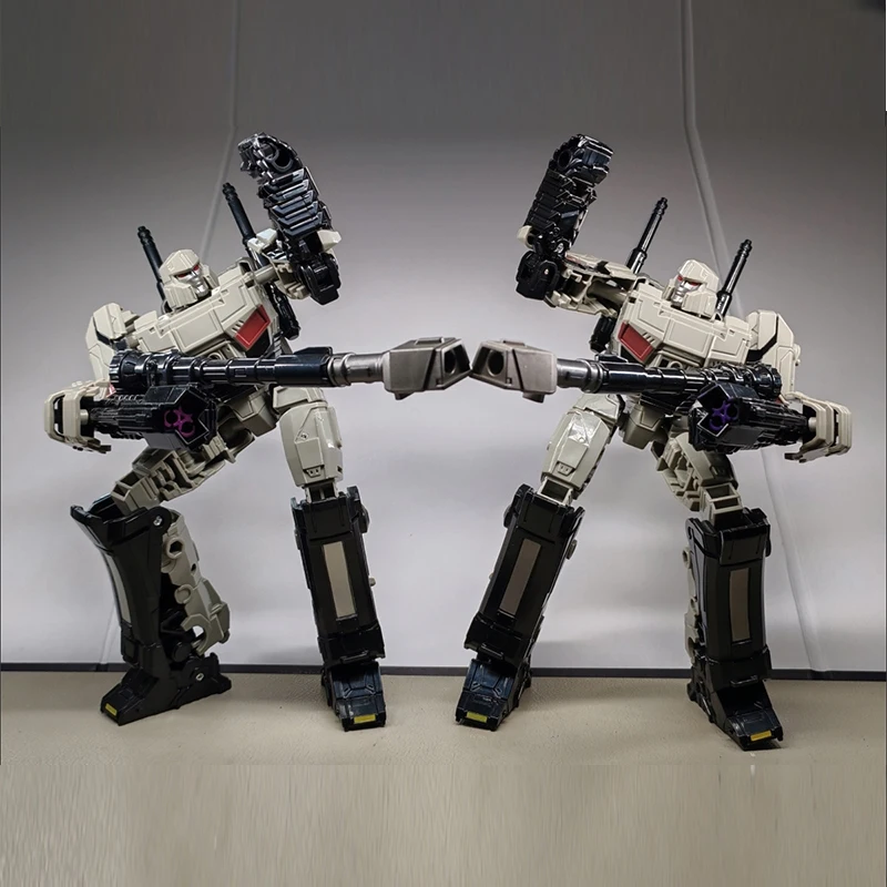 In Stock: JINGKE 18cm Transforming Children's Toy Gift