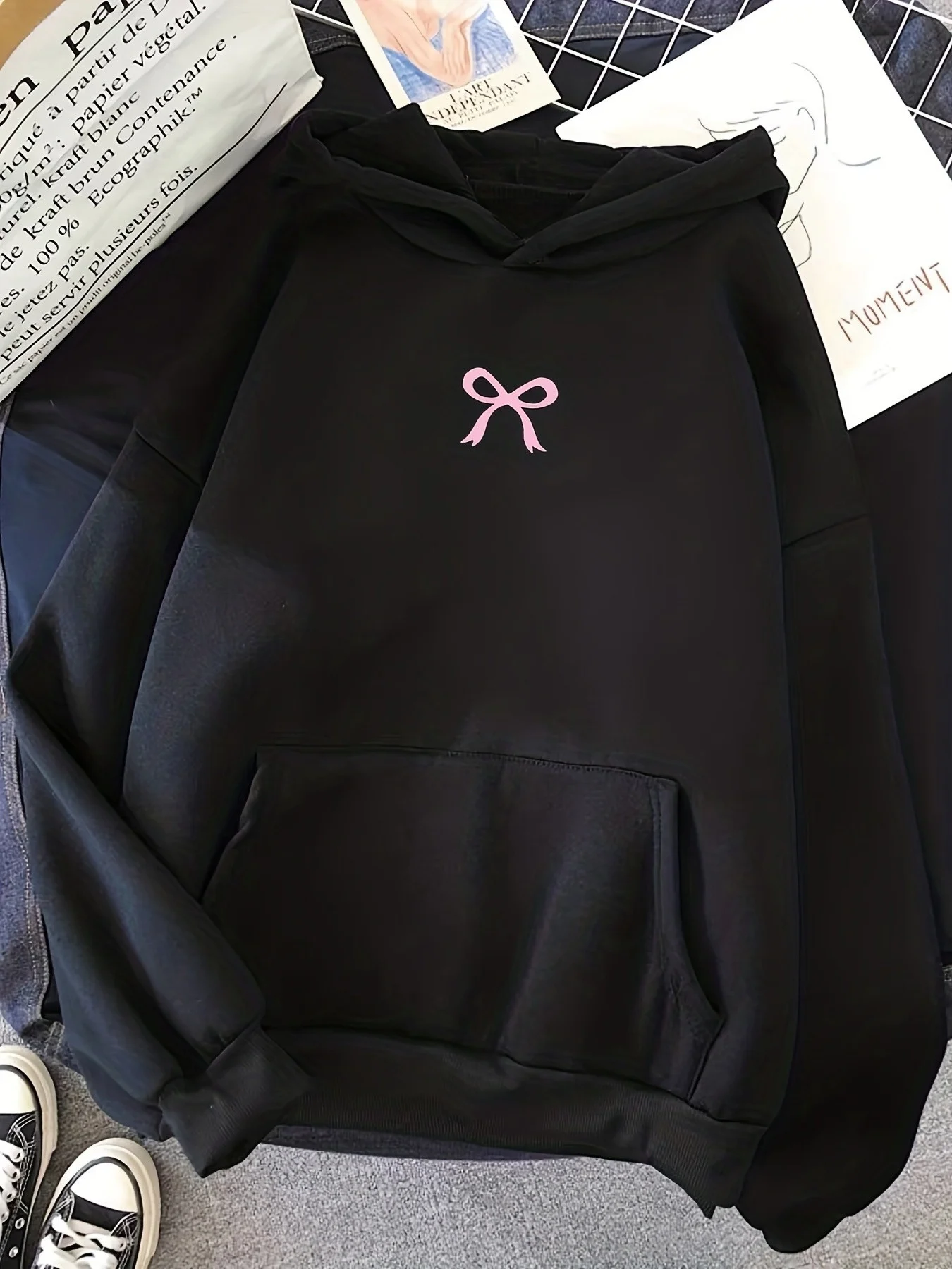 Women's Trendy Fashion Bow Pattern Kangaroo Pocket Hooded Sweatshirt Fashion Harajuku Kawaii T-shirt Women's Y2K Clothing ﻿