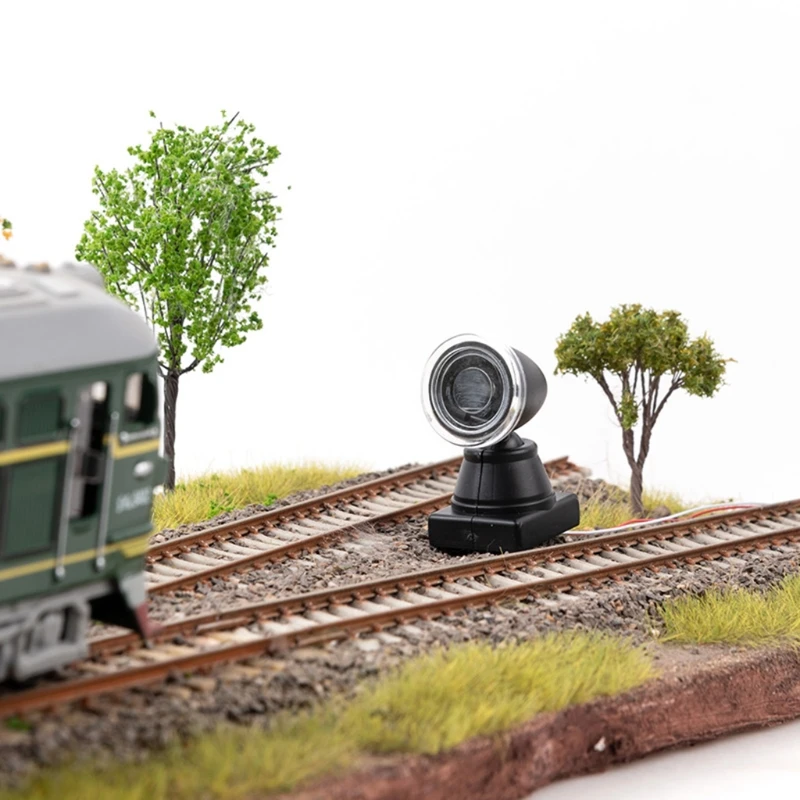 1/87 Dollhouse Mini Train Signal Lamp Role-Play Model Traffic Lamp for Sandbox 5 1/87 Dollhouse Mini Train Signal Lamp Role-Play Model Traffic Lamp for Sandbox 5
