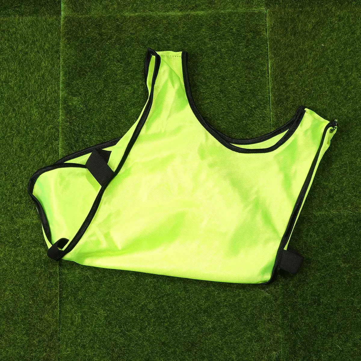 6pcs Fluorescent Green Football Vest Kids Breathable Pinnies Scrimmage Vest Football Training Waistcoat Clothes for Child