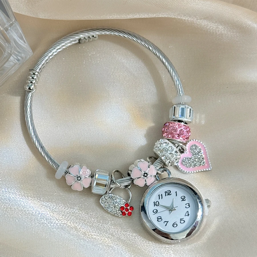 Cross-border Gold Bracelet Watch Adjustable opening Alloy bracelet Quartz Watch Beaded Small flower bracelet Watch 5