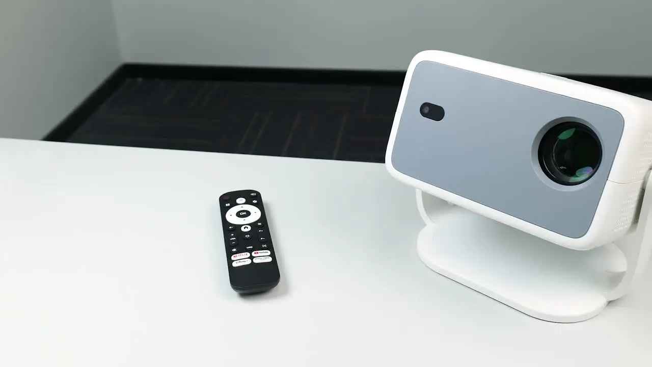 Проектор Salange P350 Netflix Android 11 1080P Wi-Fi 6 BT5.2 650ANSI