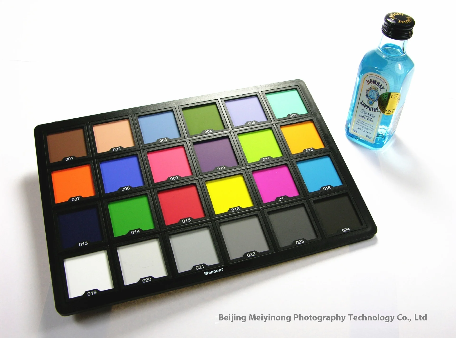Menon Professional 24 Color checker Palette Board Card Test for Superior Digital Color Correction for Balancing Photo Editing