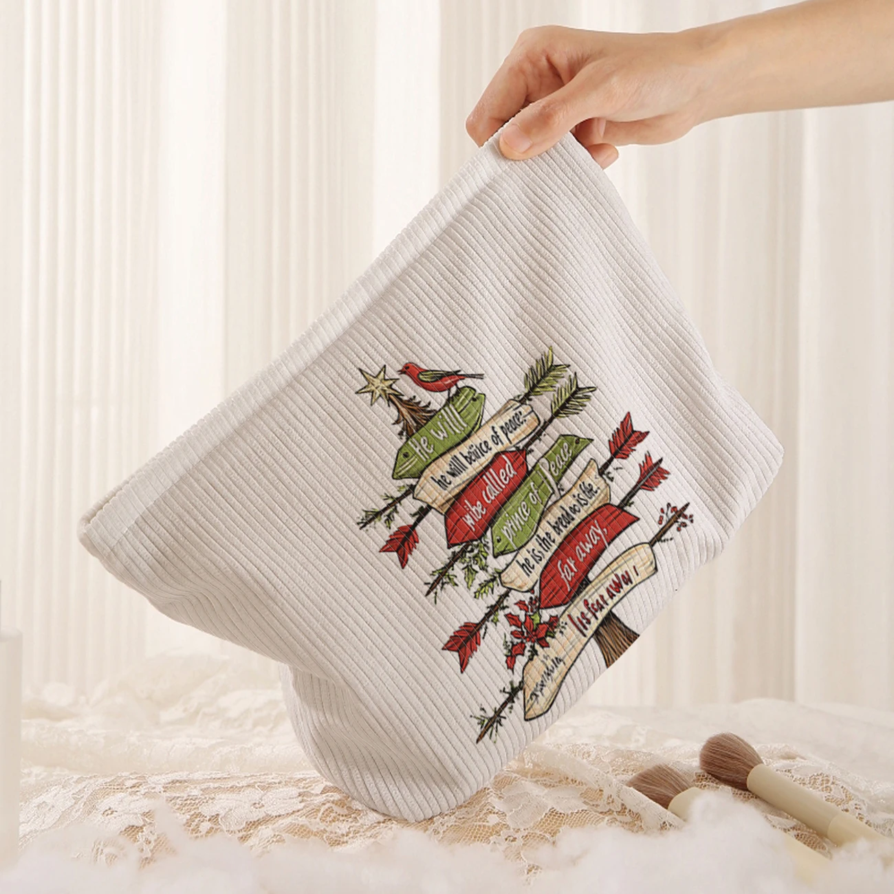 1 Christmas themed corduroy makeup bag, lightweight zipper makeup storage box, multifunctional bag with lining