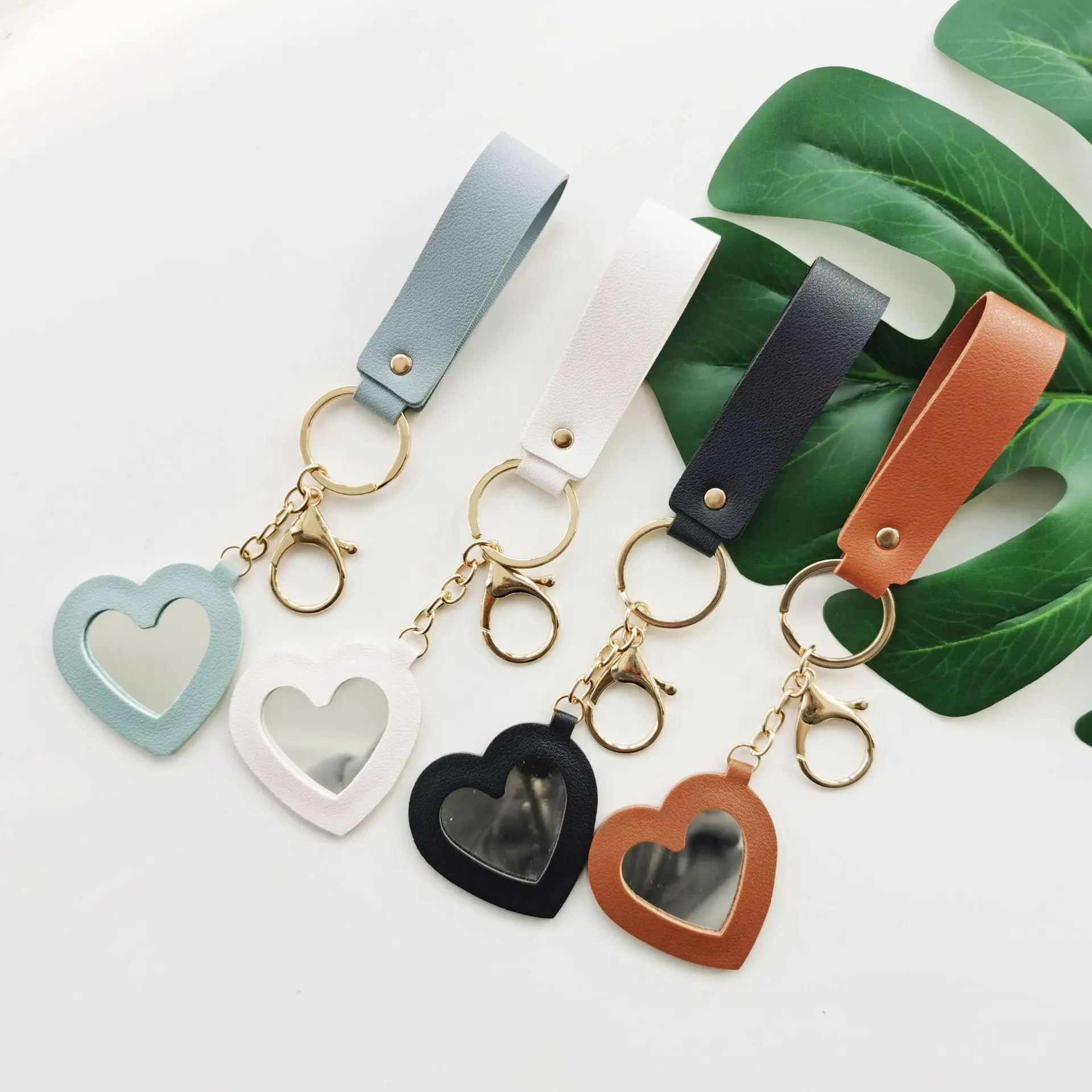 新品未使用★ジェーンマープル キャンディーモチーフアクセ3点セット Solid Color Love Heart Leather Keychain With Mini Makeup
