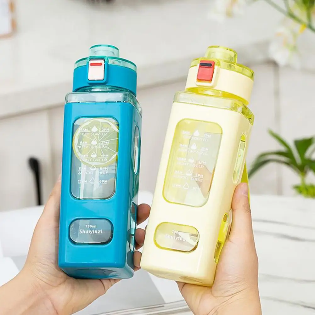 700ml Sports Water Bottle Compact Design Reusable Sports Water Cup With Time Marking Leakproof BPA-free Portable Sippy Cup