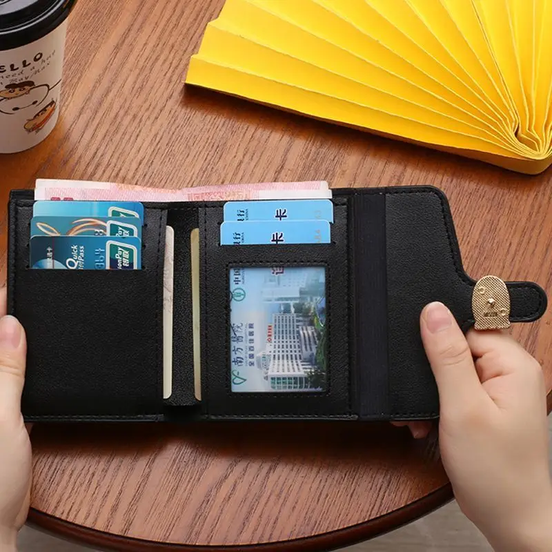 รูปสินค้า กระเป๋าใส่บัตรพับได้ จุบัตรเยอะ ช่องใส่บัตรหลายช่อง สวยหรู สำหรับผู้หญิง