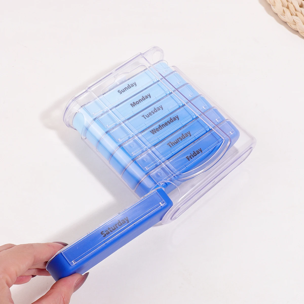 Portable 7-Day Pill Organizer with 28 Compartments for Daily Medication Management