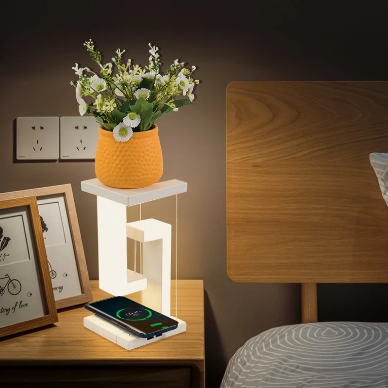 Рисунок 3 - Плавающая настольная лампа для смартфона