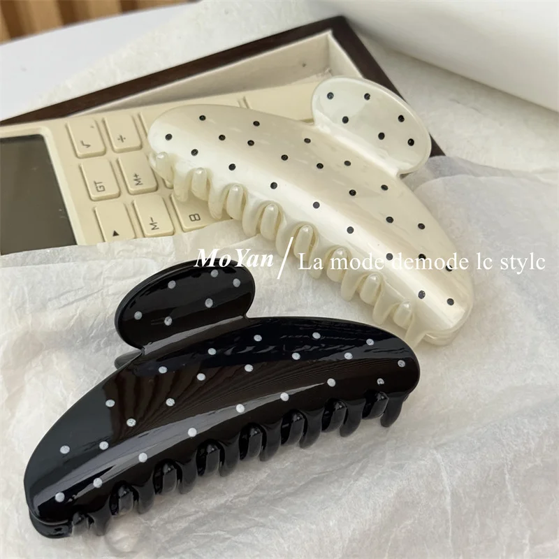 1 Stück halbrunder Haarschmuck mit Polka Dots für Damen, schlichtes und modisches Temperament, süßer Krallen-Haarschmuck – Detail 1