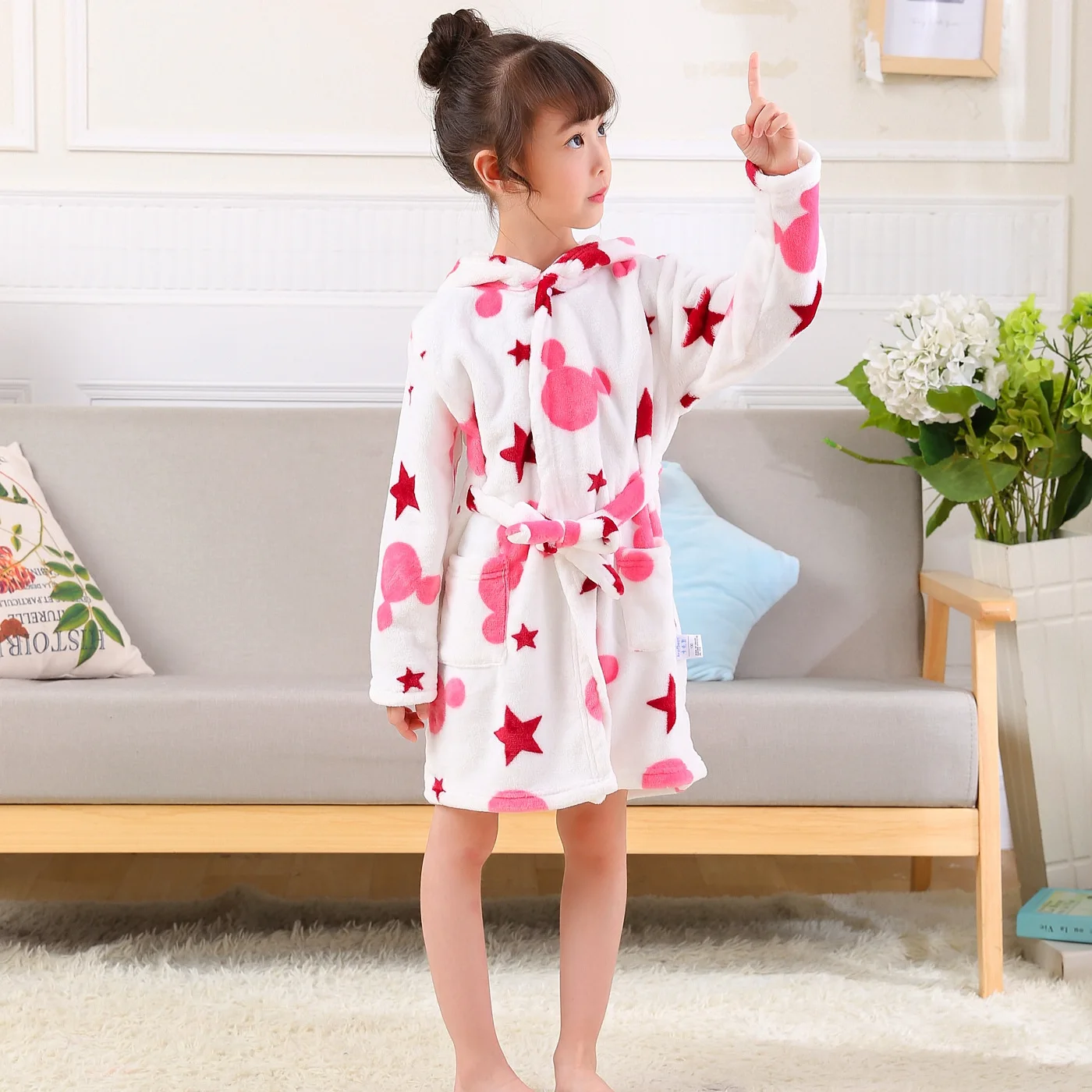 Children's pajamas Boys and girls 2-10 years old Spring and Winter hooded cute flannel homewear Nightgown Bathrobe jacket