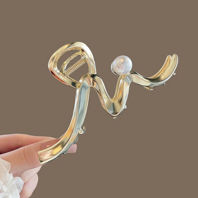 Neue Mode Metall Haar Krallen Clips Vintage Kreuz geometrische Haars pangen Bad Krabben Haar griff Haarnadel Haars pange Klammern Haarschmuck – Detail 8