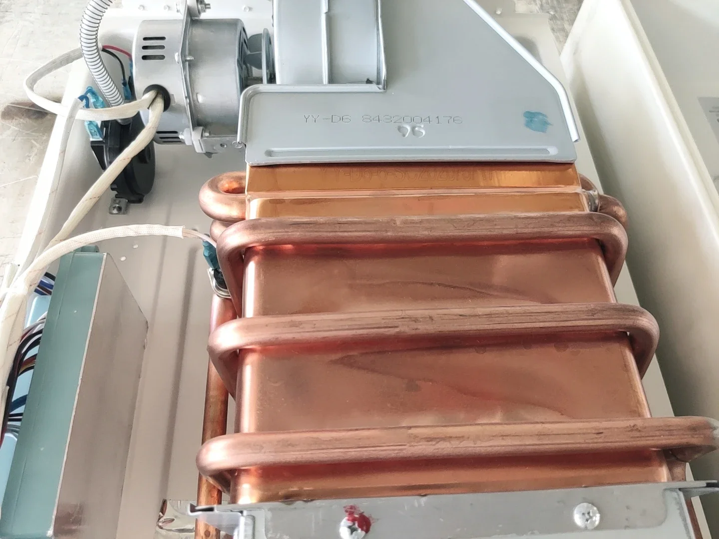 Hot Water Hydrogen Gas Combi Boiler 24kw Wall Hung Nature Gas Combi Heating Boilers for House Heating