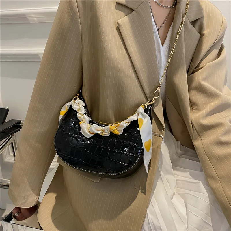 9 Colors Stone Pattern Bags 2022 New Fashion Chain Portable Women Bag Single Shoulder Simple Crescent Bag