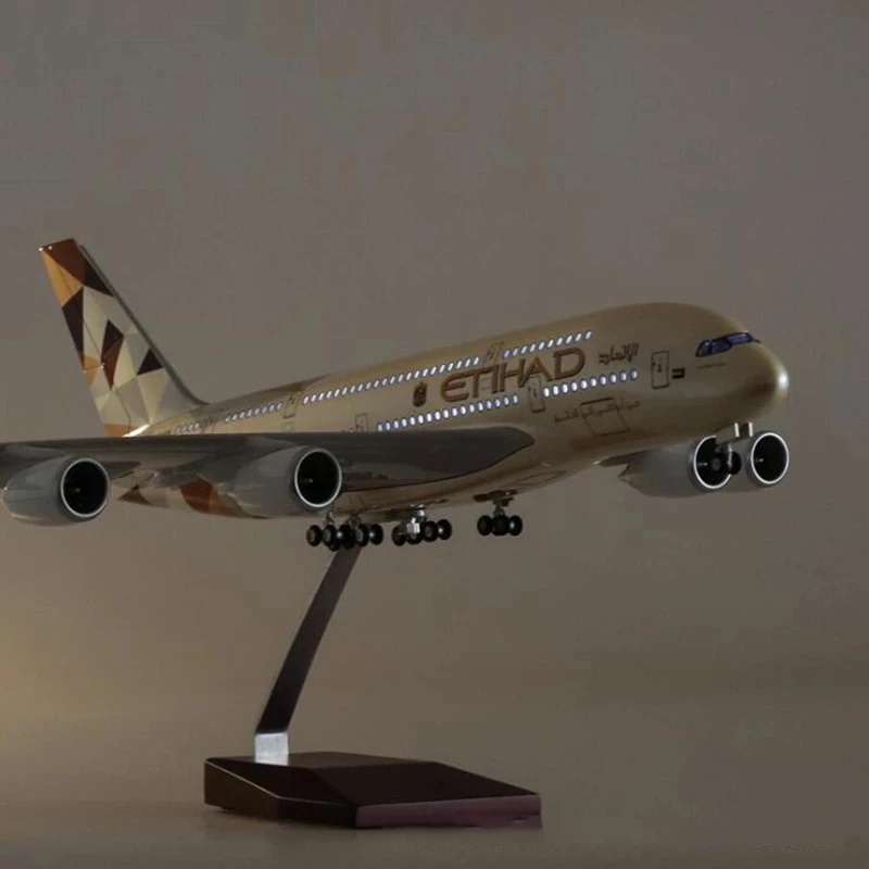 【箱付き】エティハド航空 A380 模型 1/250 S3c59366166534dd9b2a87086ccbad