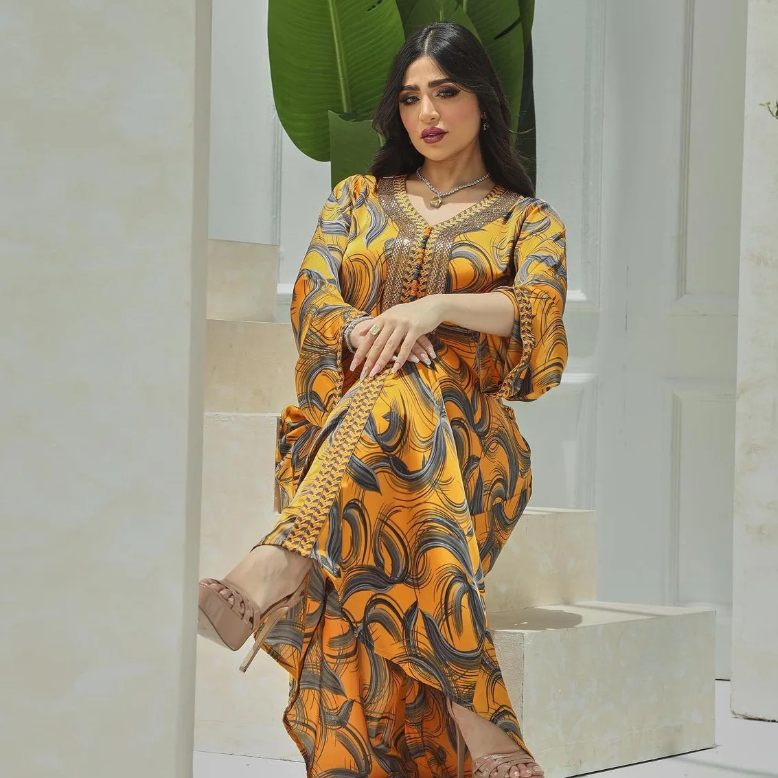 Dubai Abaya for Women Print Dress Diamonds Tape Trim V-Neck Kaftan Moroccan Robe 2024 New Ramadan Ladies Turkish Dresses