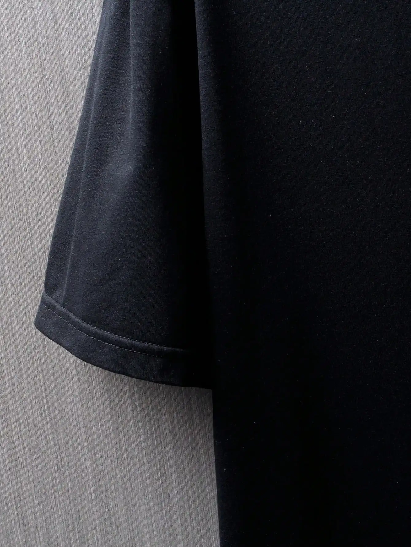 Holding Roses And Diamonds In Hand Longing For Freedom T-Shirt Men Novelty Fashion T Shirt Cotton Loose Top O-Neck Cool Tshirts