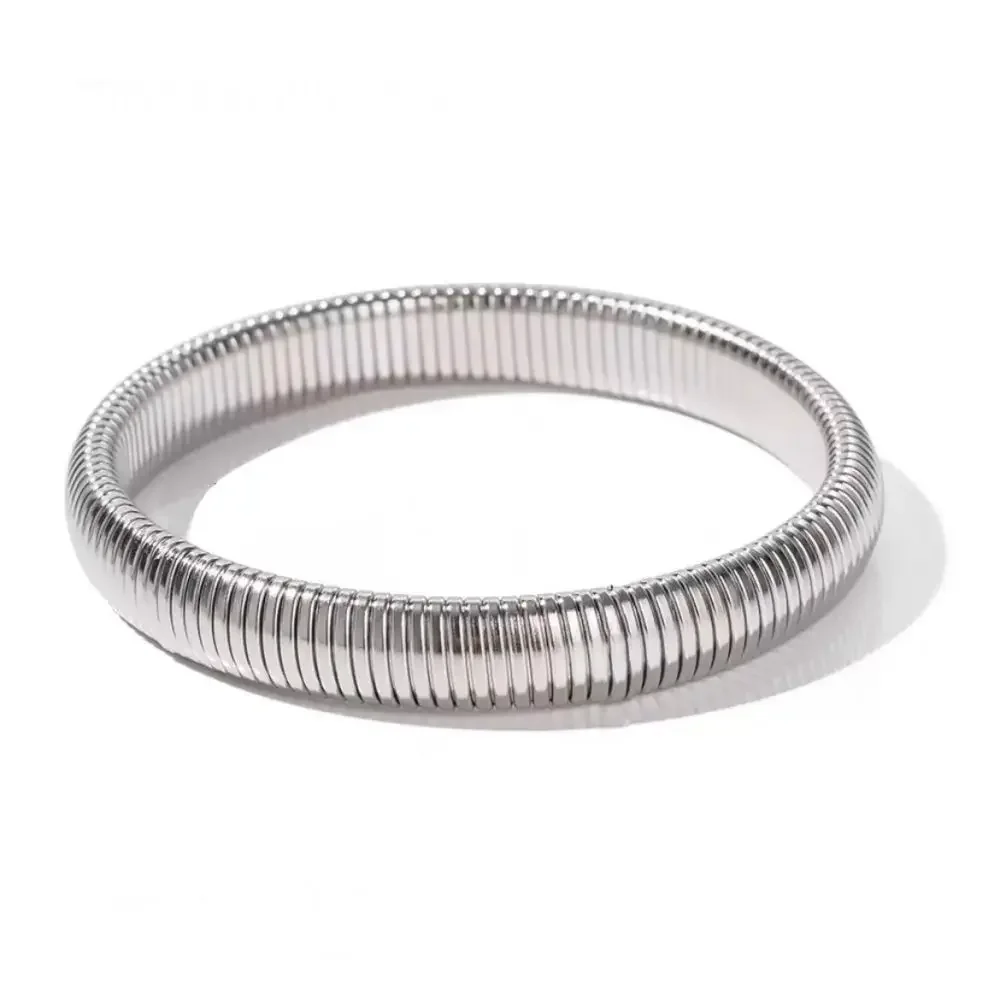 Luxurious Waterproof 18K Gold-Plated Stainless Steel Retro Bracelet