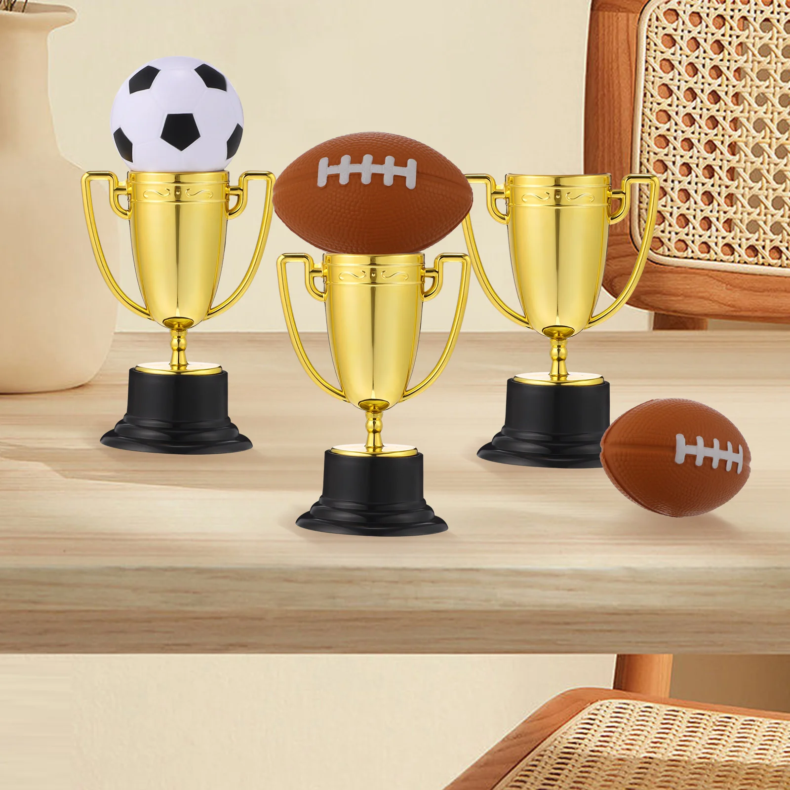 Рисунок 2 - маленькие трофлейные награды