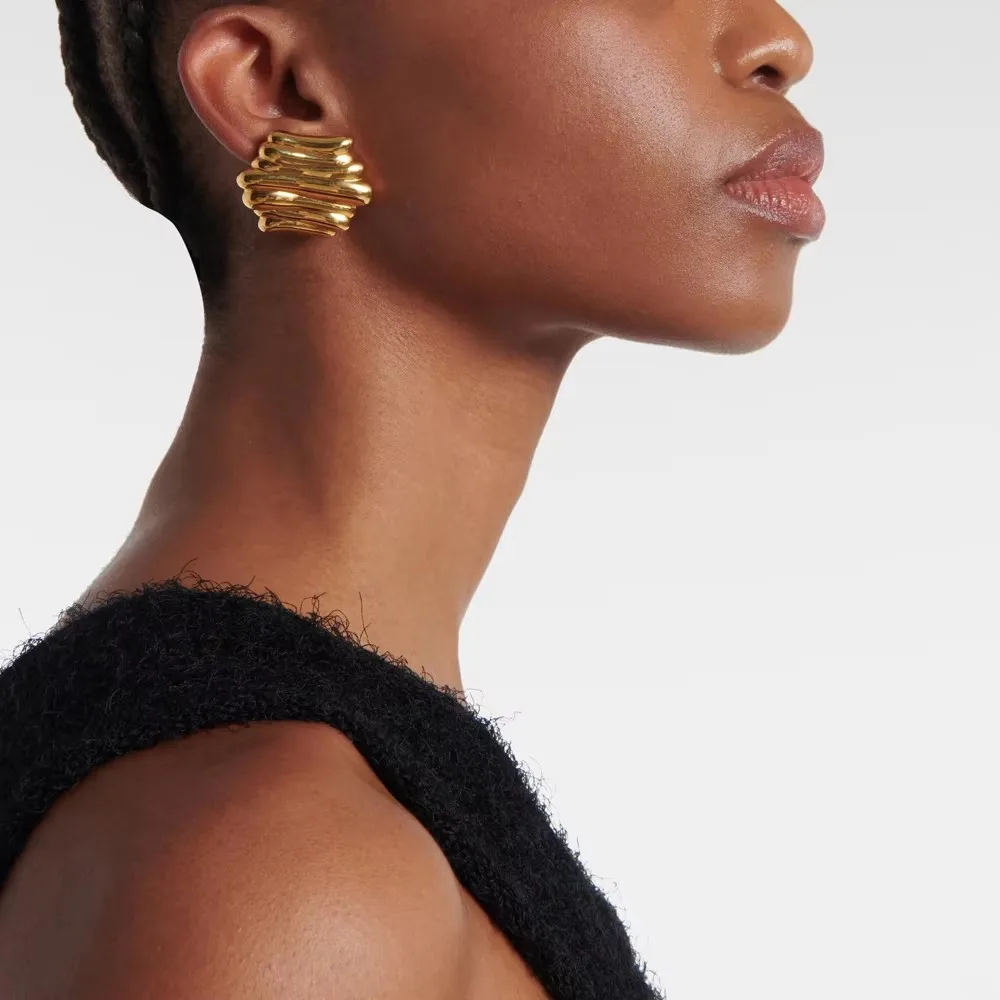 Vintage Geometric Heart Texture Earrings Waterproof Gold Plated Huggie Ear Hoop Everyday Versatile Jewelry Accessories Bijoux