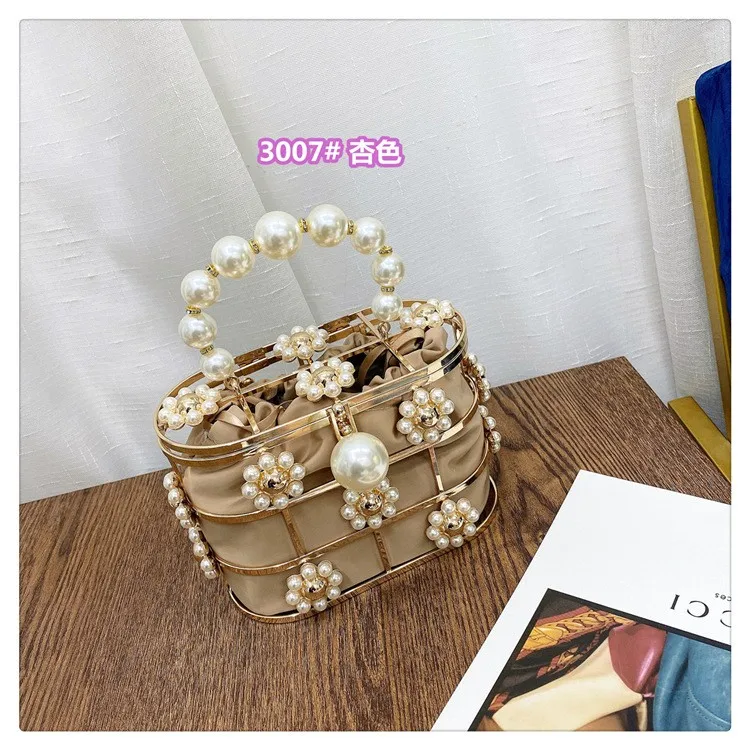 

Женская сумка с инкрустацией из жемчуга и кристаллов, новинка 2022, модная и модная сумка через плечо для вечеринки, выступления, птичьей клетки