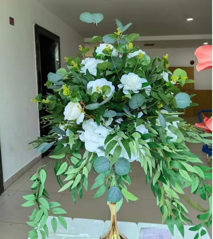 

Customized flower ball or flower row
