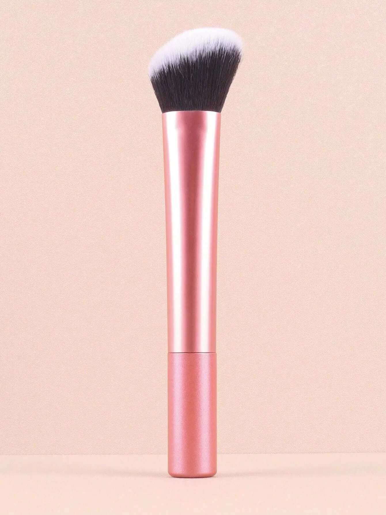 1pc Large Orange Contour Brush - Ideal For Cheeks, Forehead, Chin, Nose Blending And Defining Contours, Perfect For Liquid Found 2