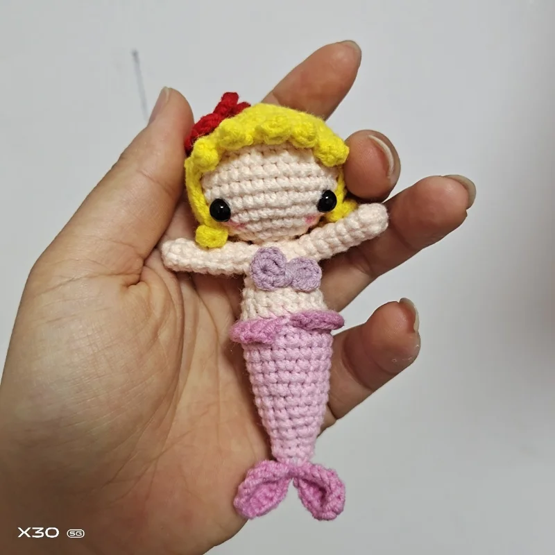 Crochet Mermaid Doll Handmade Crochet Mermaid Princess Doll for Key Chain Cute Cartoon Character Mermaid Ornament Party Favor Decoration