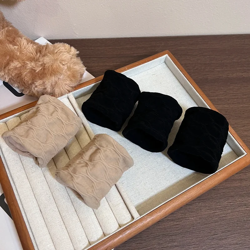 5 Stück breite, nahtlose Haargummis, hochelastische Haarbänder in einfarbiger Ausführung für dicke Pferdeschwänze, weiche Haargummis mit angenehmer Textur. – Detail 15