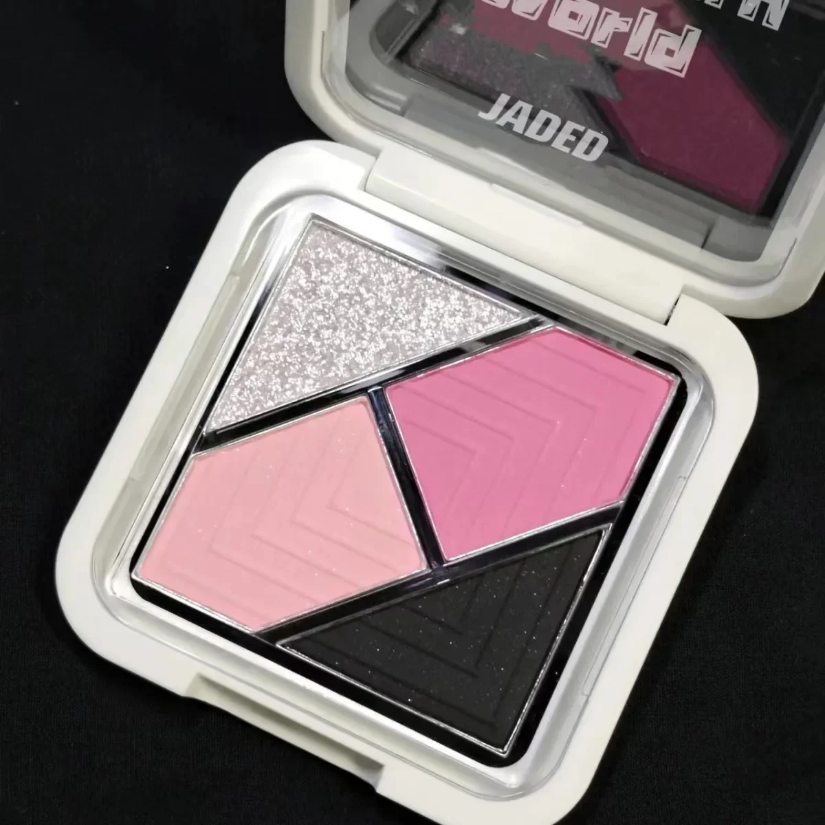 4 Colors Eye Shadow Palette Matte Glitter Green Blue Pink Black Eye Shadow Pigments Professional Makeup Palette eye shadow eye shadow plate
