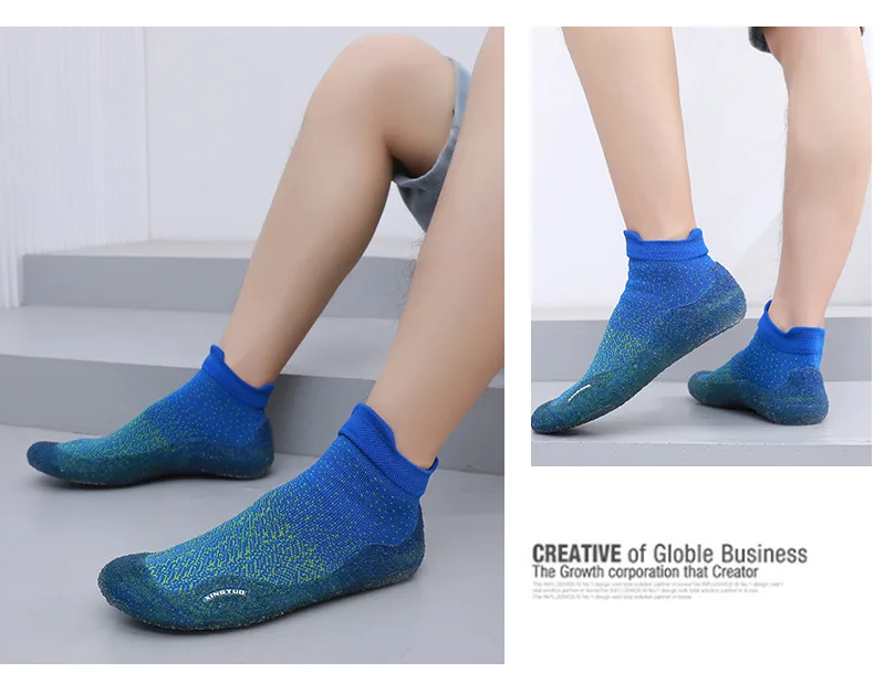 Beach Aqua Wading Water Shoes Children Adult Indoor Fitness Sports Yoga Shoes Lightweight Breathable Non-slip Upstream Sneakers