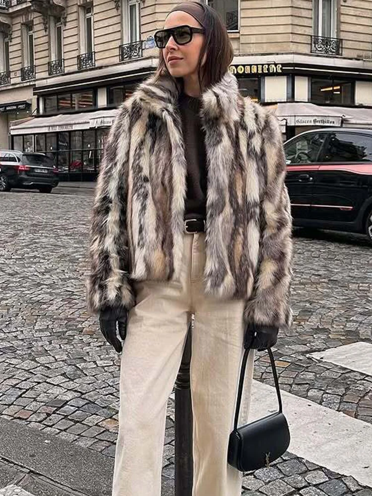 Women Chic Street Print Fur Coat 2025 Winter New Fashion Long Sleeve Warm Short Faux Fur Jacket Female Autumn Outerwear