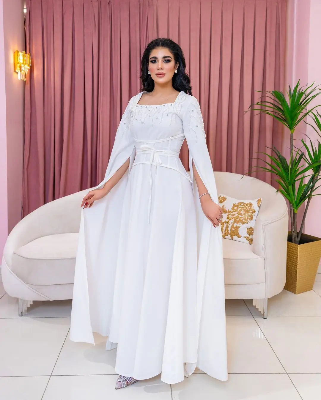 

Vintage Long Sleeves Square Neck Prom Dresses Beadings Pleated Floor Length Formal Party Dresses Zipper Back