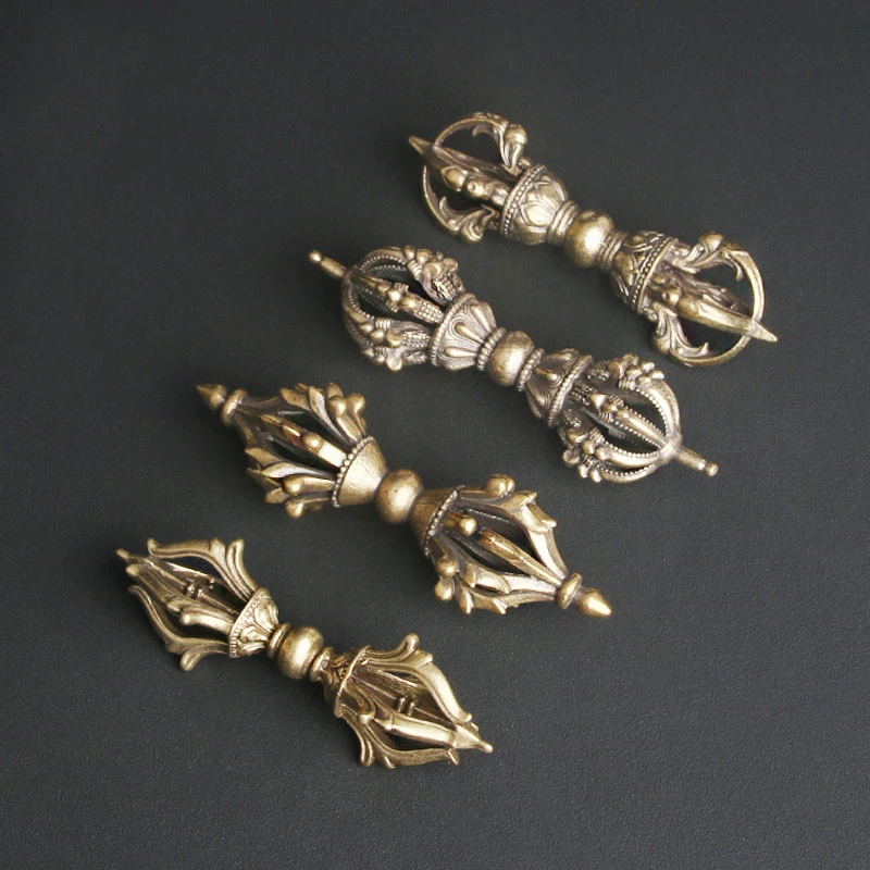 

Pure Brass Retro Vajra Pestle Handlebar Ornaments Xizang Religious Keychains Pendant Buddha Instruments Lucky Home Decorations