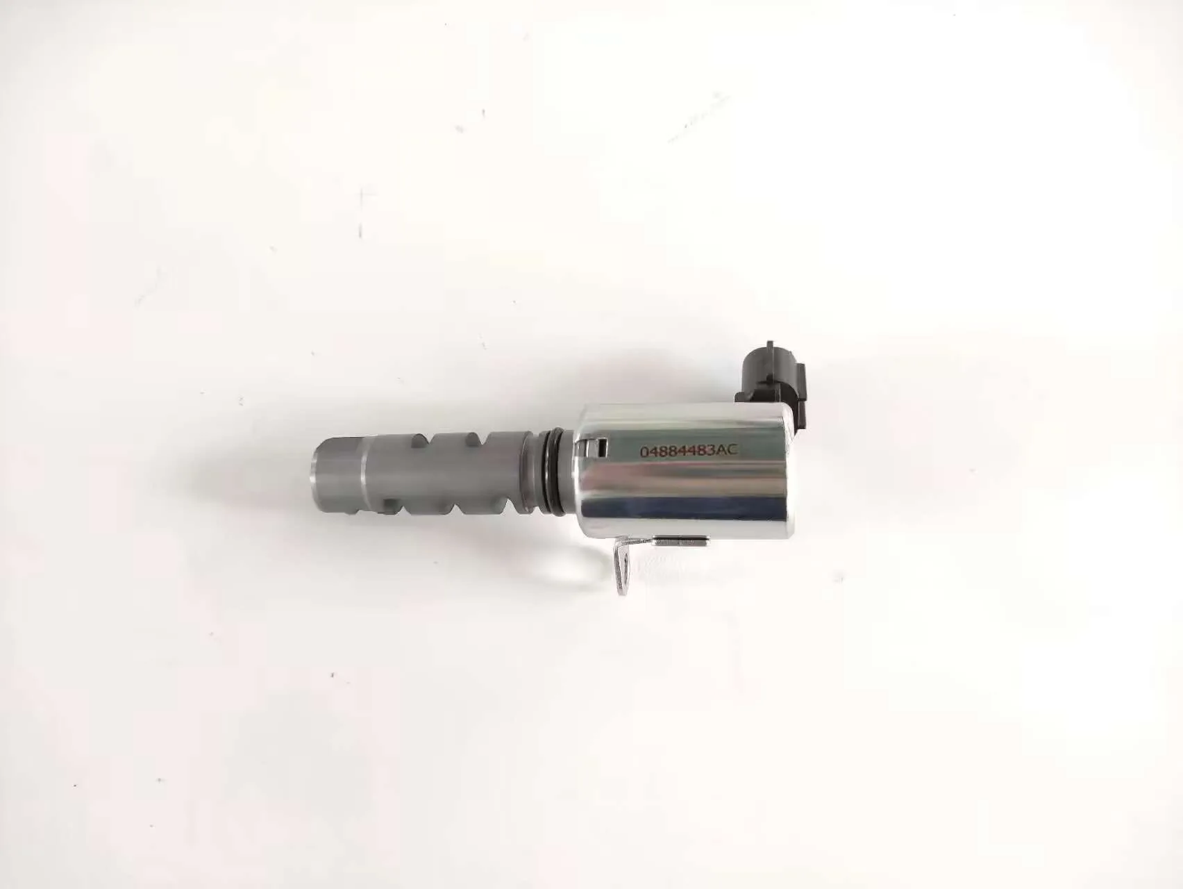 Brand new variable valve timing solenoid 04884483ac for chrysler 2 4l