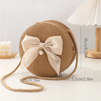 حقيبة كروس أنيقة مستديرة من القش مع فيونكة بوهيمية أنيقة بتصميم منسوج ومحفظة كروس للسفر والارتداء اليومي لقضاء عطلة الشاطئ 3