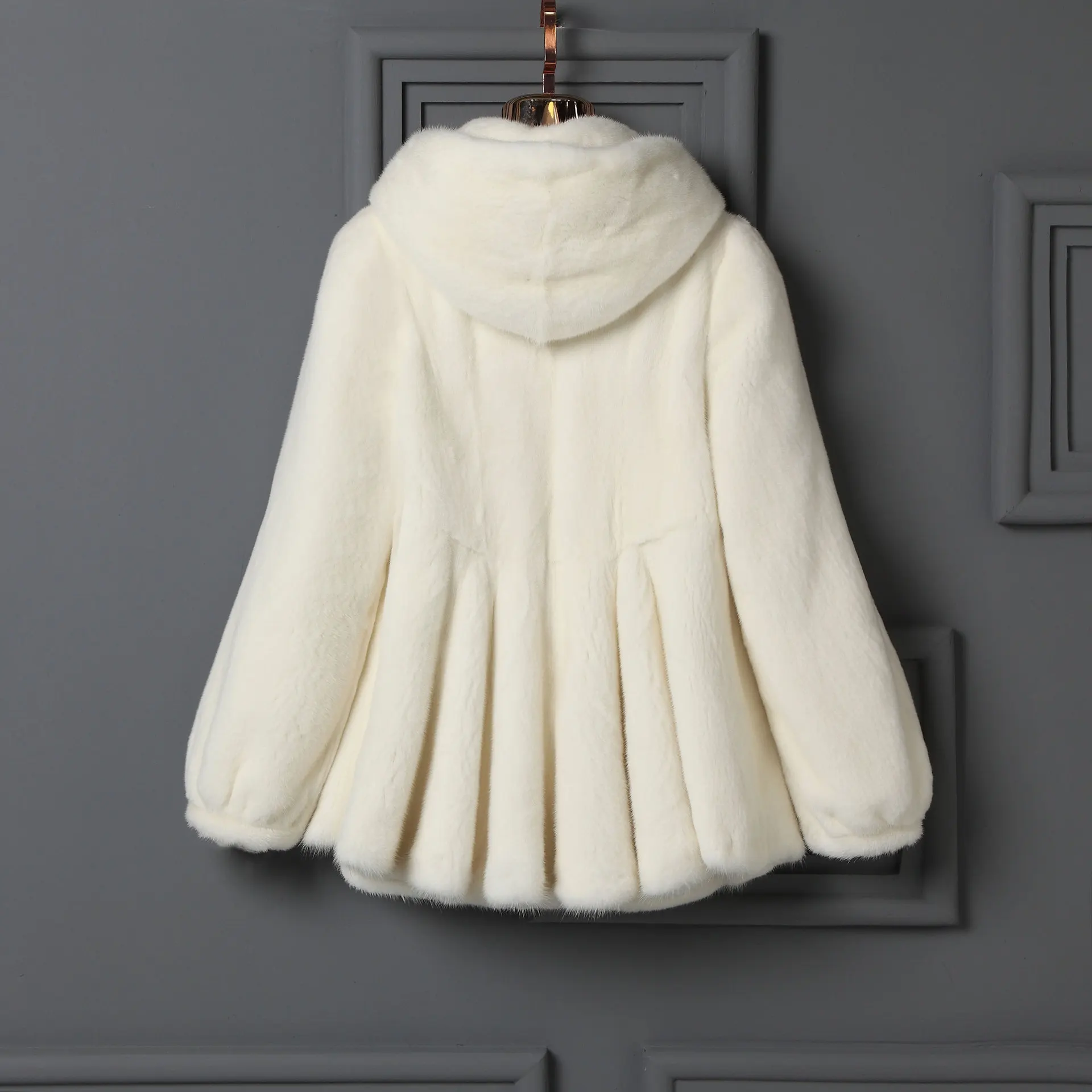 Autumn and Winter New Mink Coat Whole Mink Women's Hooded Mink Imitation Fur Coat Fur Coat