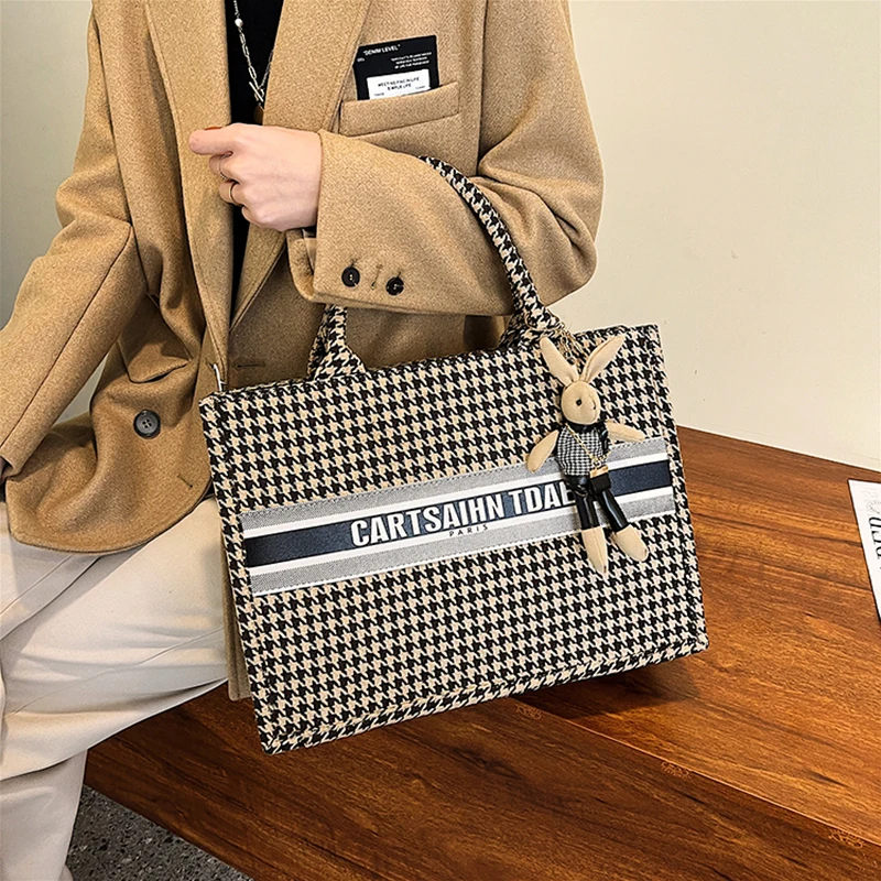 Women's Bag 2022 Trend Embroidery Lattice Canvas Tote Bags Beach High
