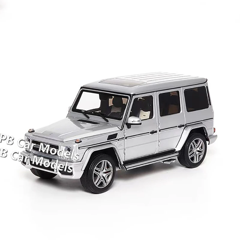 

ALmost Real 1:18 G63 2015 silver alloy car model +small gift