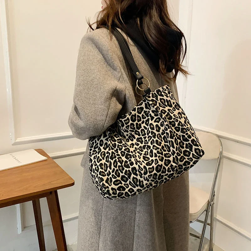 New Winter Autumn High-capacity Tote Bags Shopping Travel Canvas Bags Women Vintage Handbags Leopard Shoulder Bags