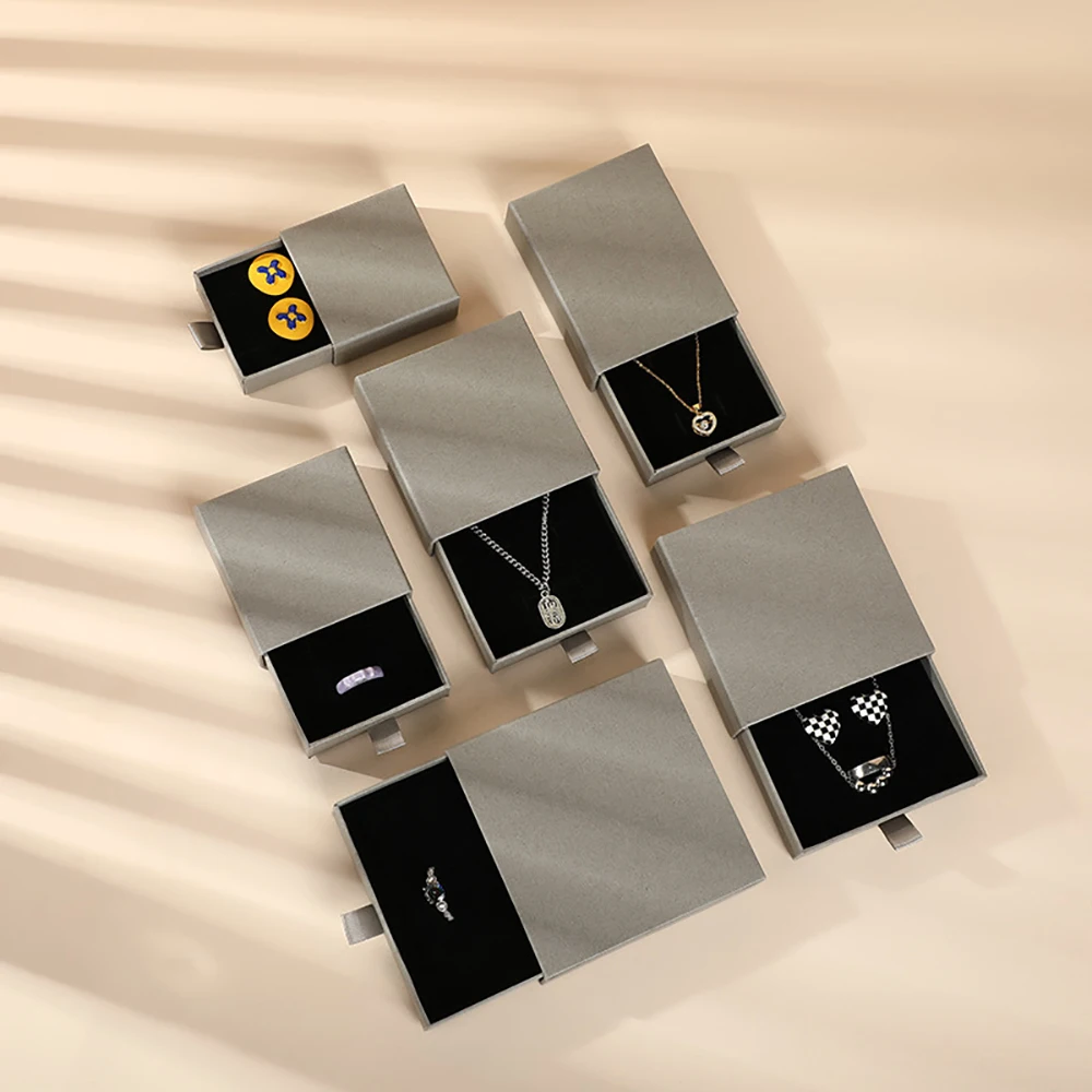 24 Stück Schmuck-Verpackungsboxen, Karton, Schublade, Schmuck-Geschenk-Display-Box, Großpackung, 8 x 8 x 2,5 cm, Ringe, Ohrringe, Halsketten, dicke Papierbox – Detail 8
