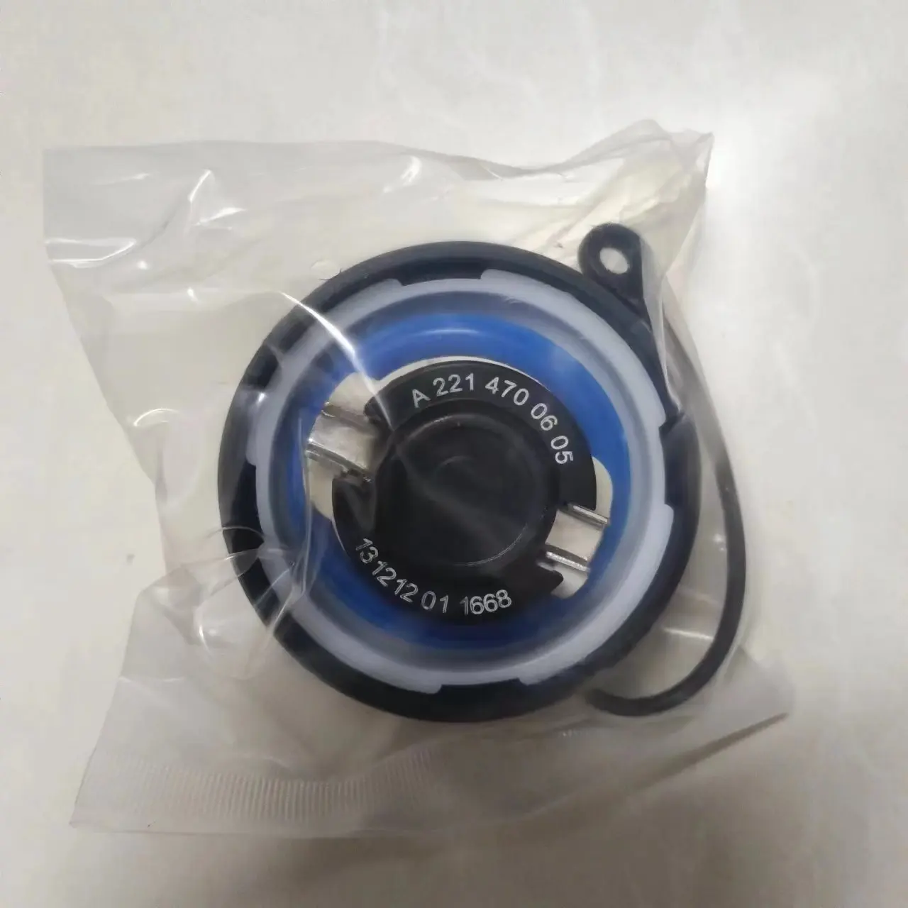 Fuel Tank Gas Filler Cap For Mercedes-Benz C CL CLK CLS E G GLK SLK