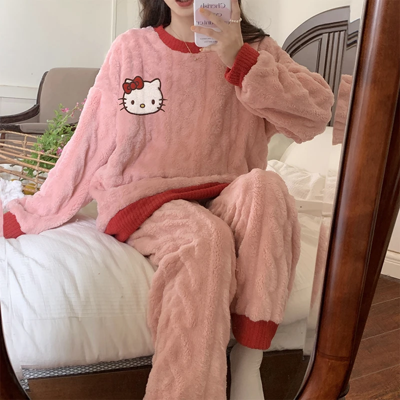 

Cartoon Sanrios Hello Kitty Coral Velvet Pajamas Kawaii Winter Leisure Thickening Plush Sleepwear Cute Kt Cat Household Clothes