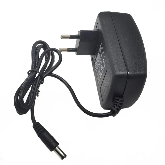 JSSEVN Norm-Adapter, 12 Volt Universal Adapter, Kabel